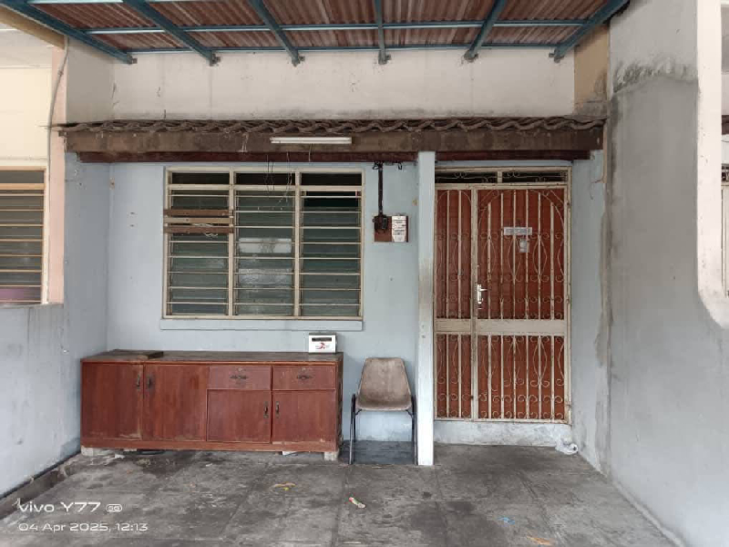 Taman Cempaka Freehold Double Storey House For Sales - photo 2