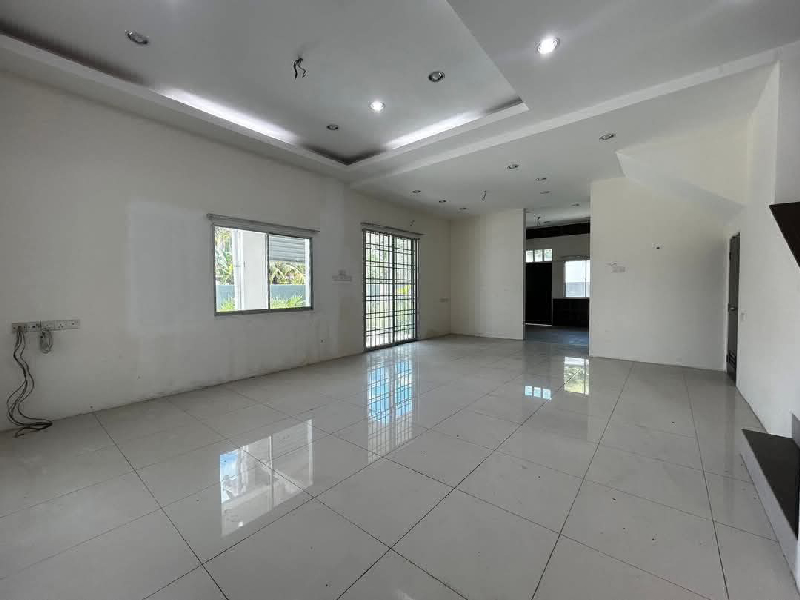 Taman Silibin Ria Double Storey Super Big Corner House - photo 8