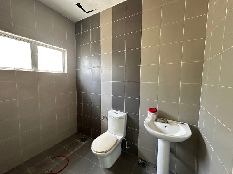 Taman Silibin Ria Double Storey Super Big Corner House - photo 12