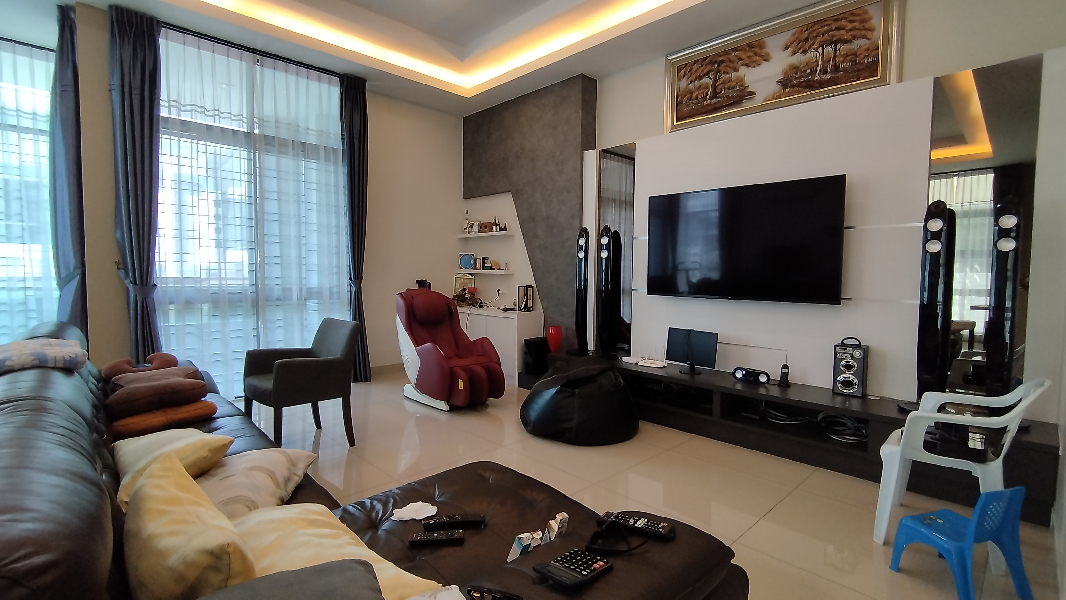 Taman Lapangan Hartamas spacious Fully Furnished 2.5 Storey Semi D For Sale  - photo 8