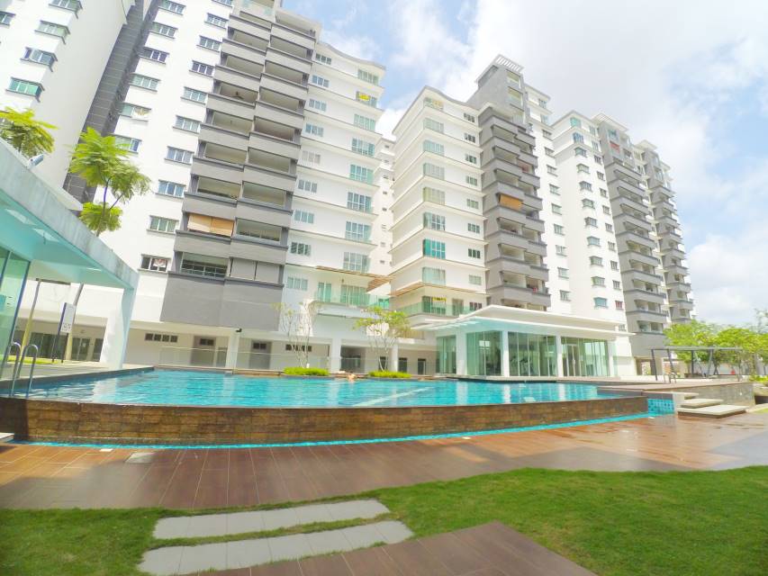 Condo Tiara ParkHomes Kajang 1298sft Facing Pool