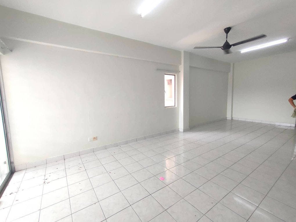 Pelangi Damansara Condo Renovated Unit For Sale - photo 3