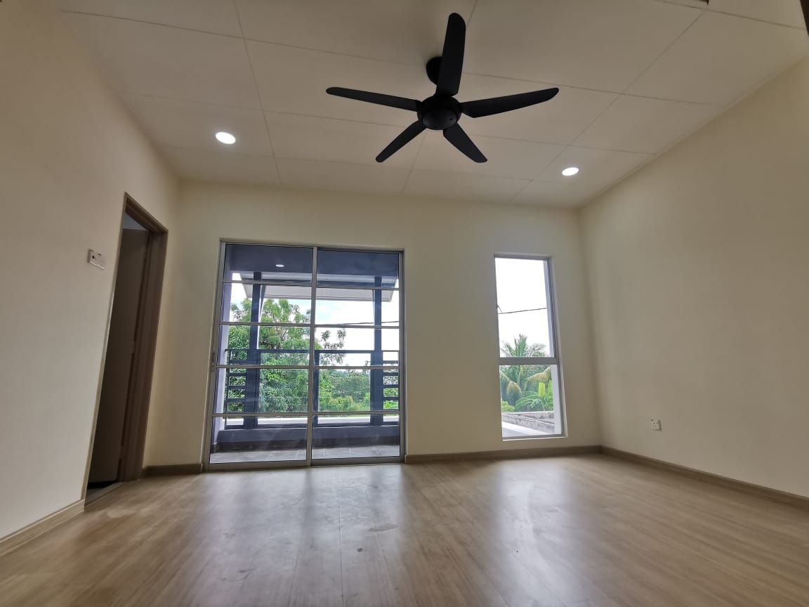 2 Storey Sri Pristana Saujana Utama Sungai Buloh - photo 6