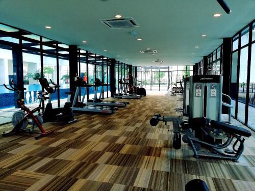 Trefoil Residence Setia Alam by JR - photo 8