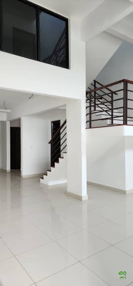 Klang,TTDI Grove 3 Sty For Sale by Edmond - photo 3