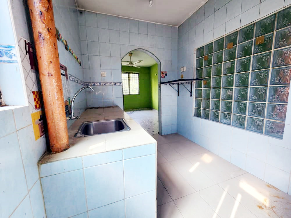 Renovated Flat PKNS Seksyen 19 Shah Alam - photo 4