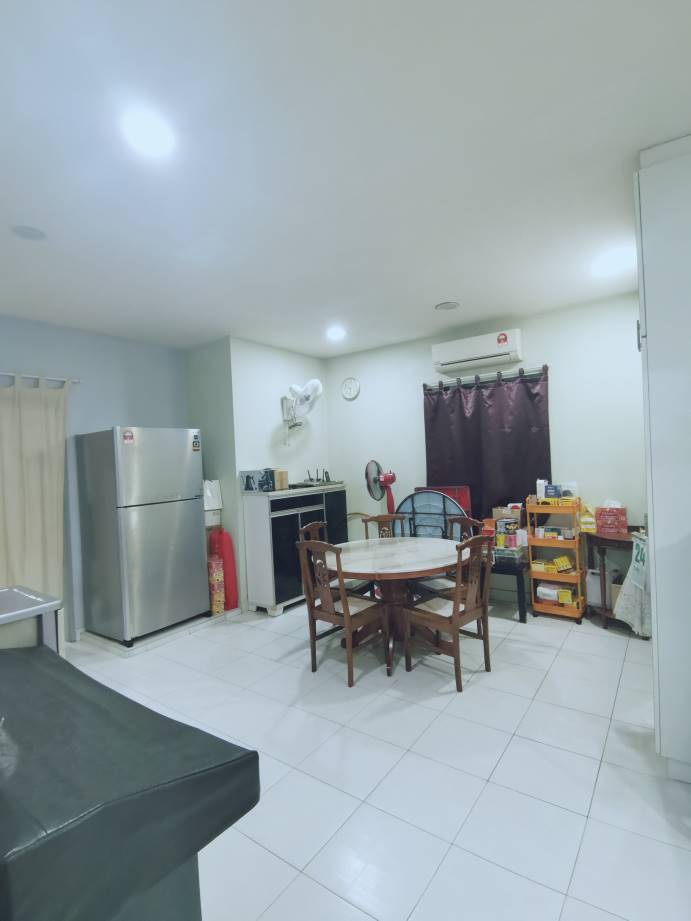 Klang Bandar Putera 2 Single Storey House End Lot - photo 12