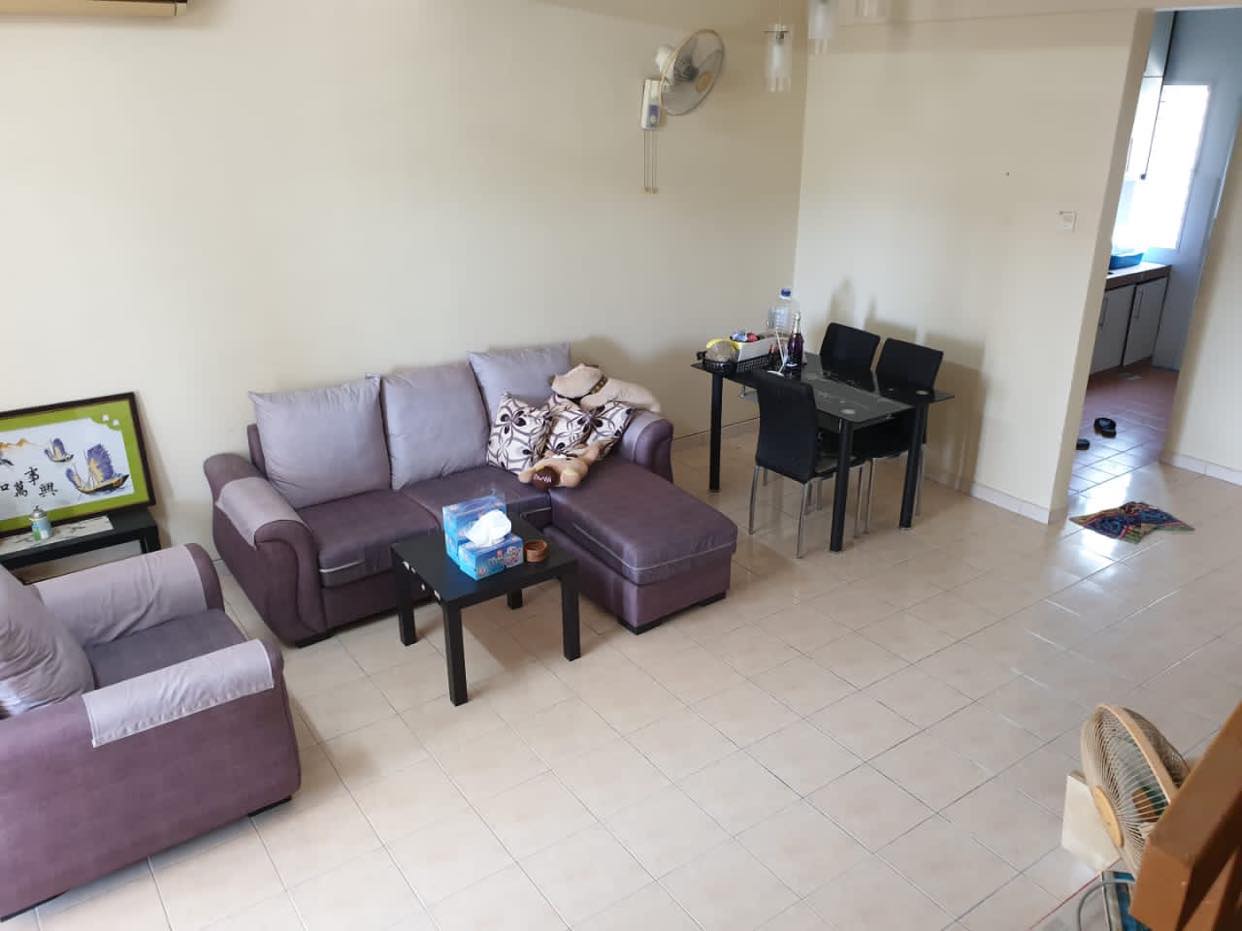 Sri Ixora Apartment Sek 27 by Emily - photo 2