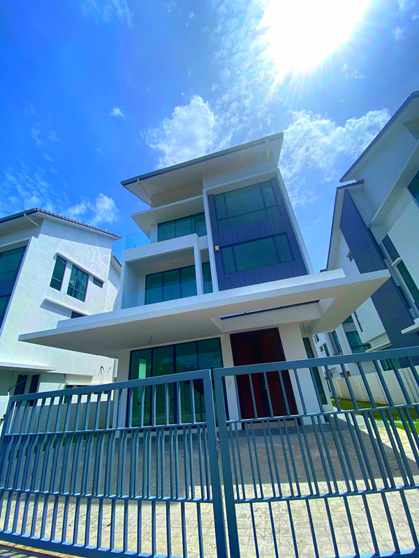 Puncak Alam Jaya Bungalow - photo 2