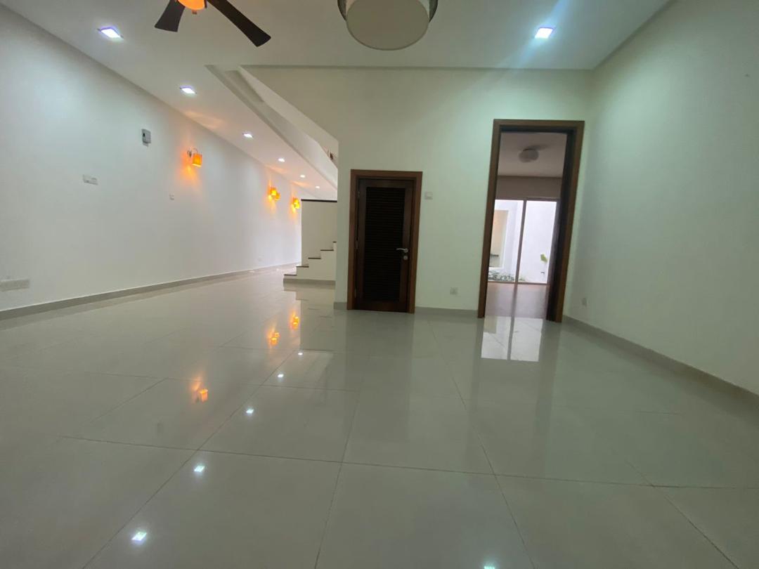 Temasya Suria House Glenmarie by Emily - photo 5