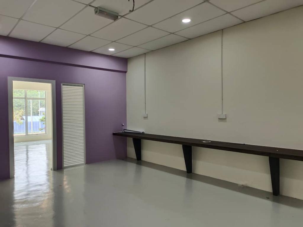 SA2307 2308 Hillpark Avenue Shop By Benson - photo 2