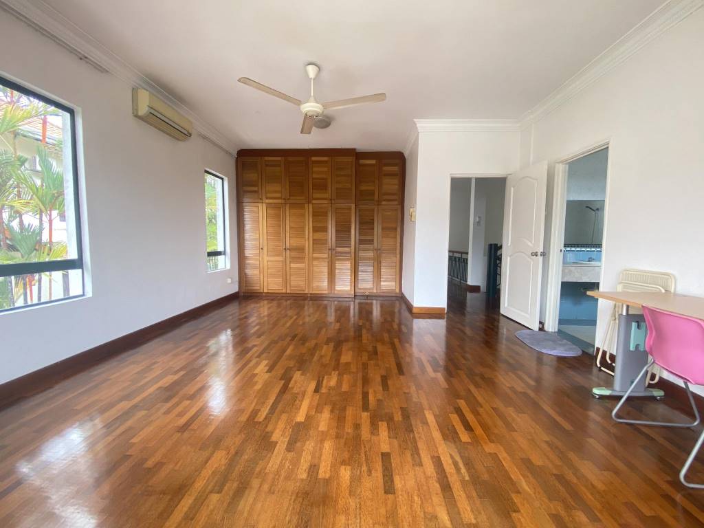3961sf Semi D Glenmarie Courts Glenmarie by Emily - photo 8