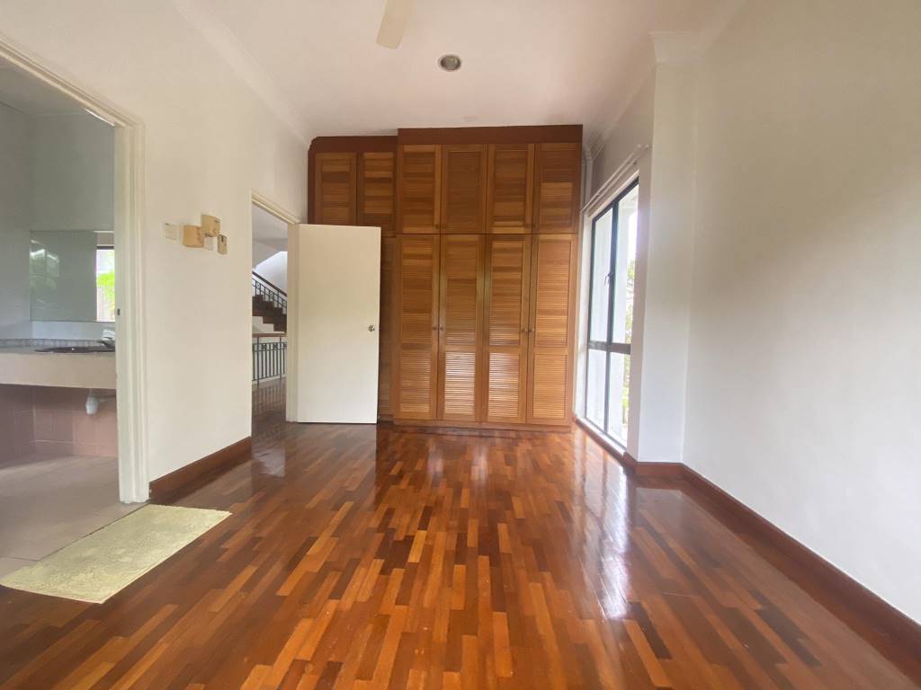 3961sf Semi D Glenmarie Courts Glenmarie by Emily - photo 11