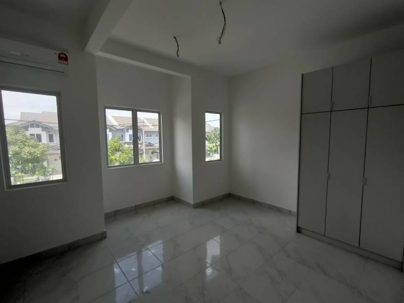 New 2 Sty Idaman Warisan by Benson - photo 5