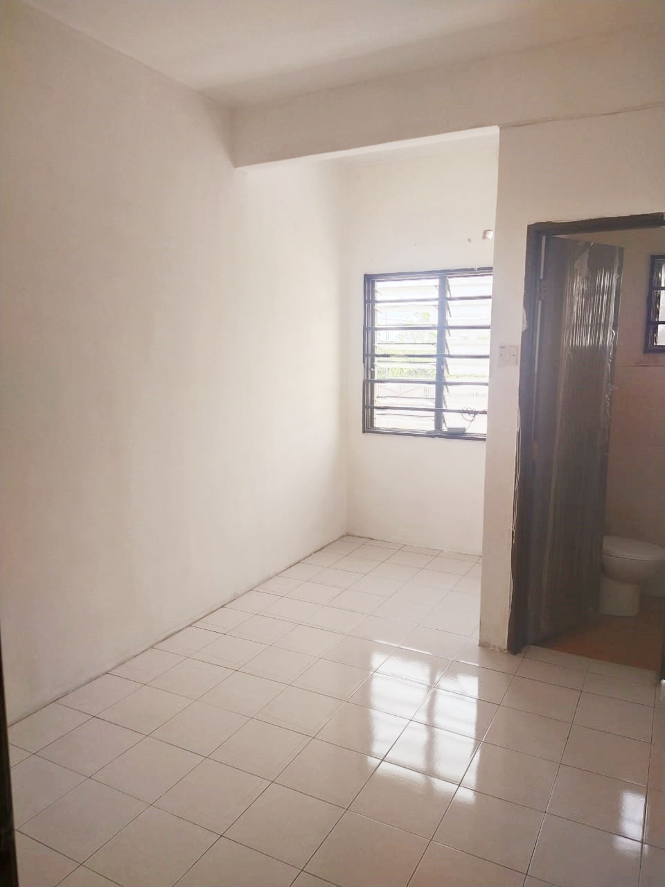2 Sty Taman Klang Utama Klang by Kevin - photo 3