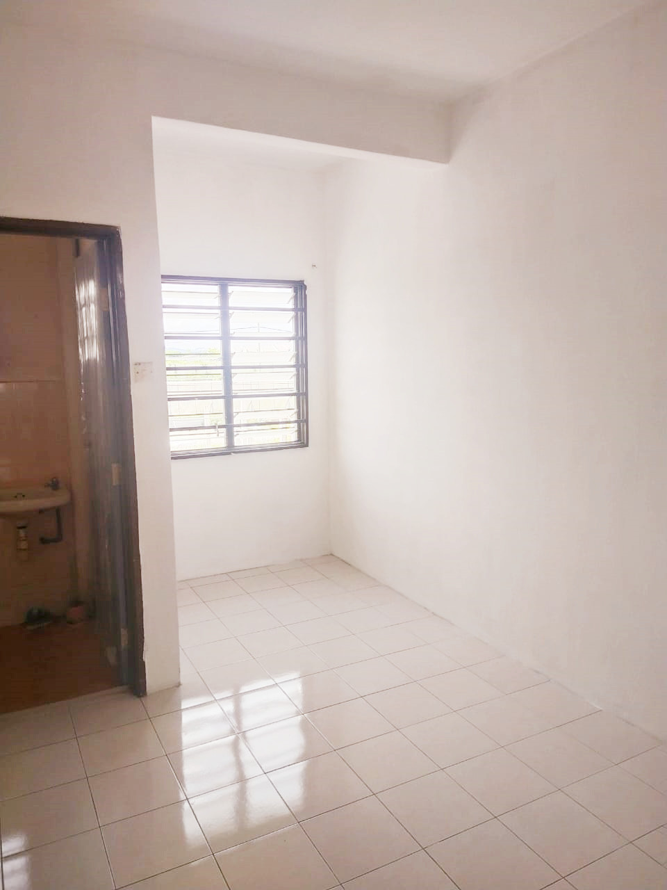 2 Sty Taman Klang Utama Klang by Kevin - photo 5