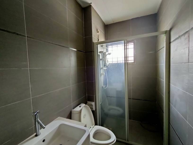 22x70 Freehold 4R4B Desa Coalfields by Benson - photo 6