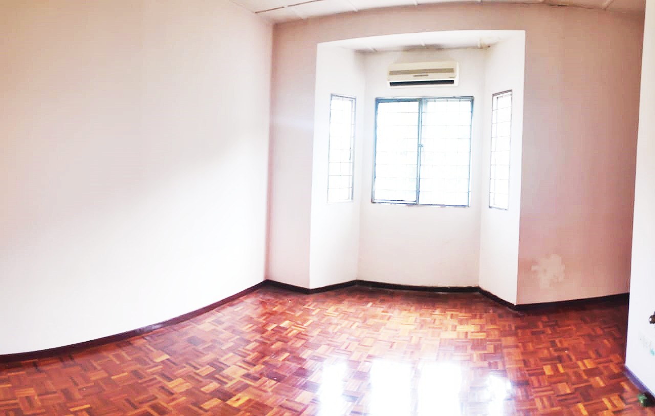 RENO 2 sty house Saujana Utama BY MATT - photo 5