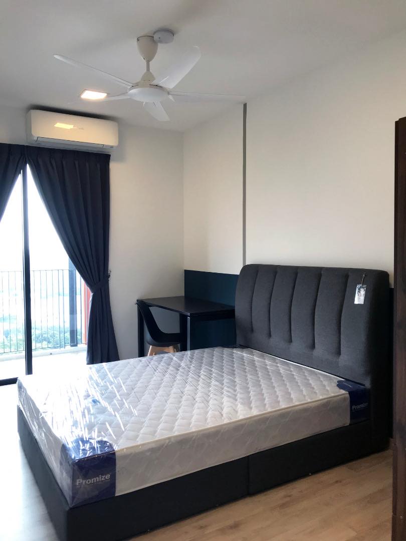6P2401 2937 Emporis Kota Damansara by Emily - photo 3