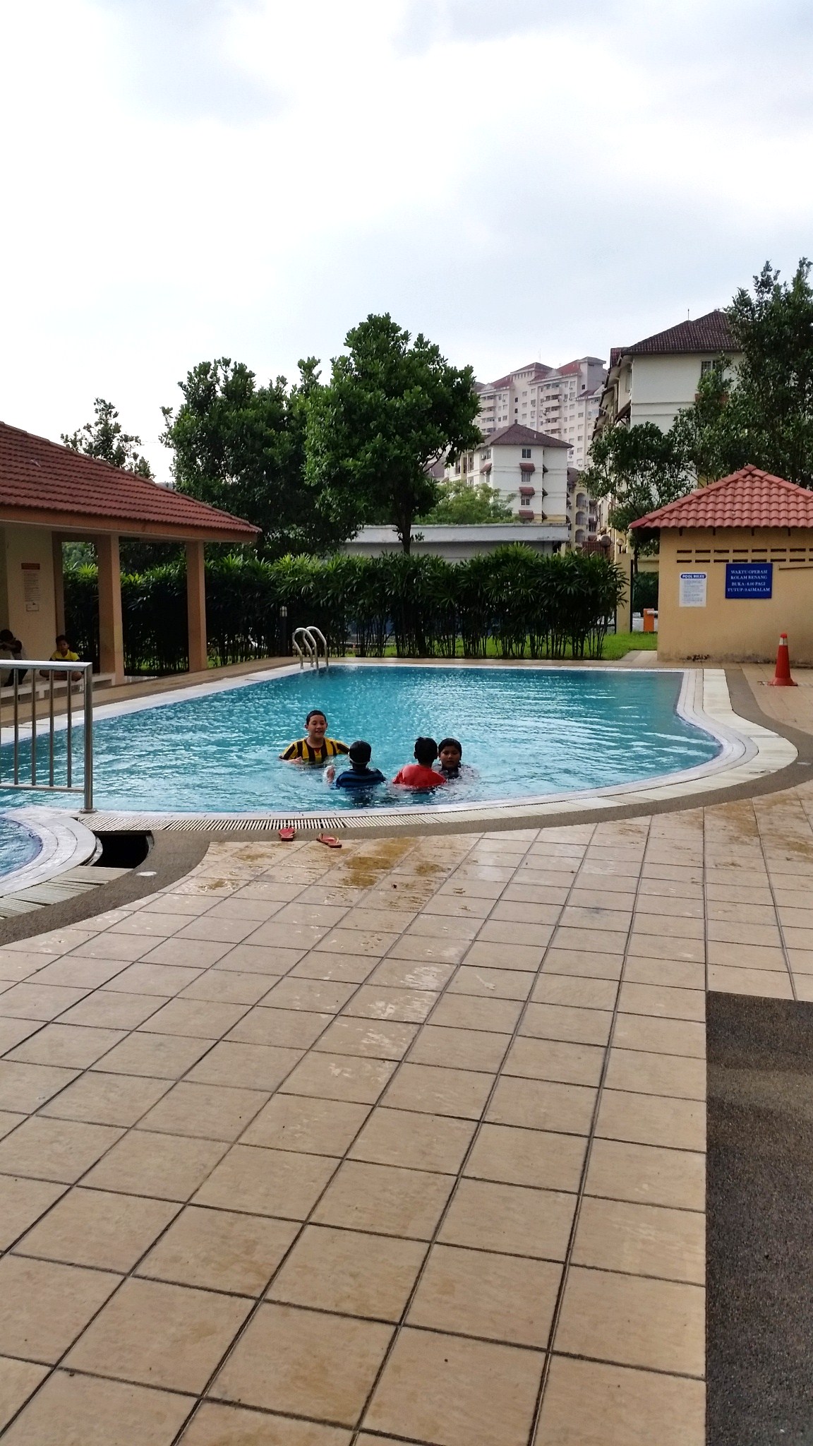 Merak Apartment Bandar Kinrara Puchong - photo 4