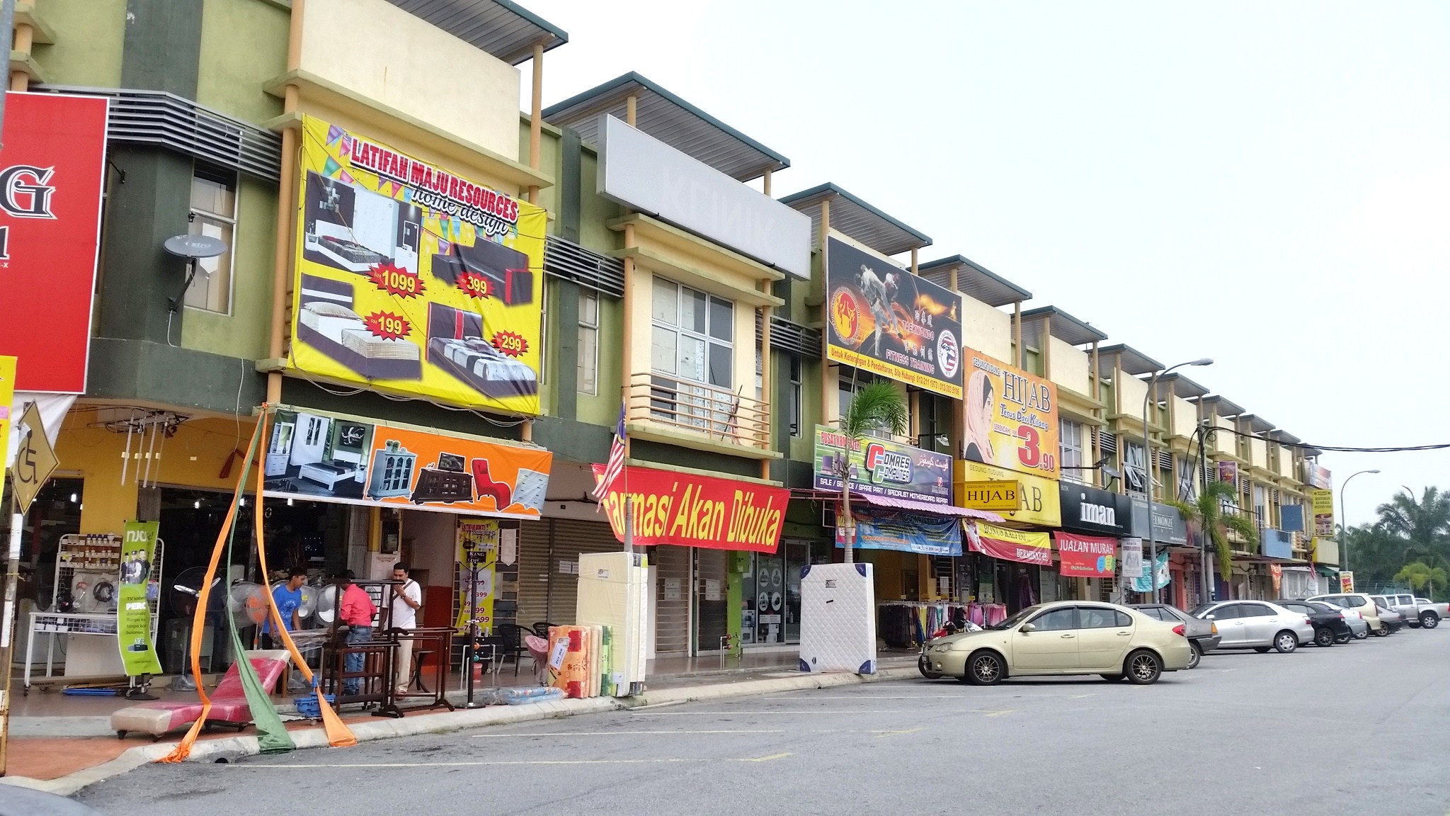 Double Sty Shop Medan Niaga Kuala Selangor - photo 3
