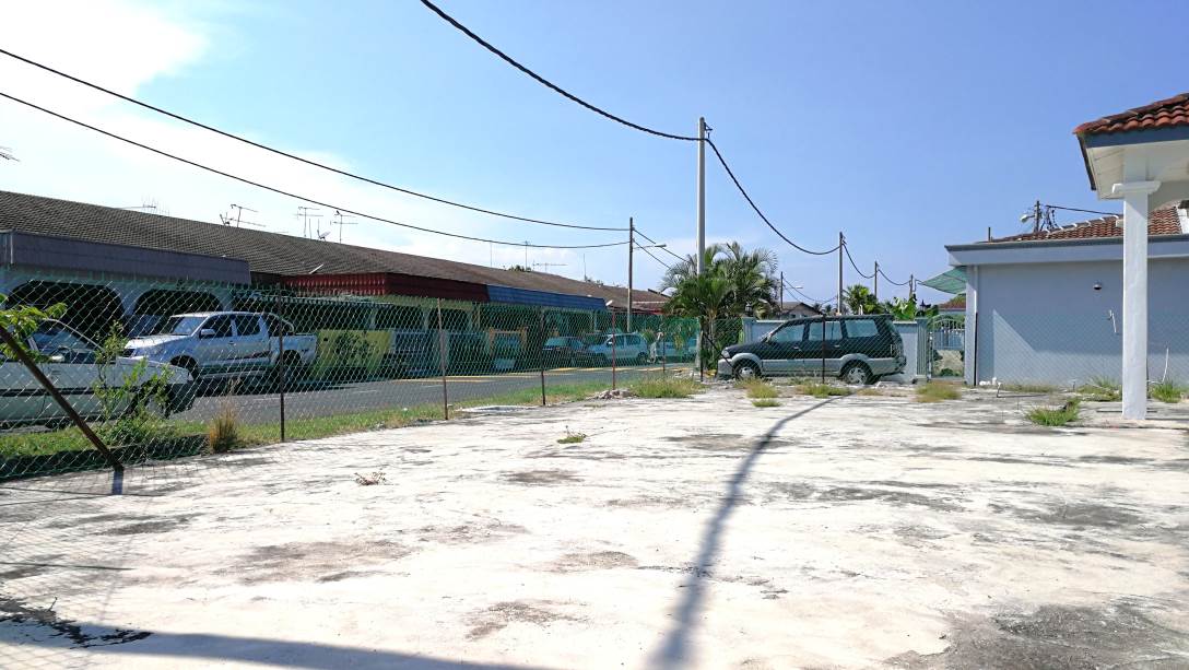 Single Sty Corner House Taman Bendehara Kuala Sela - photo 2