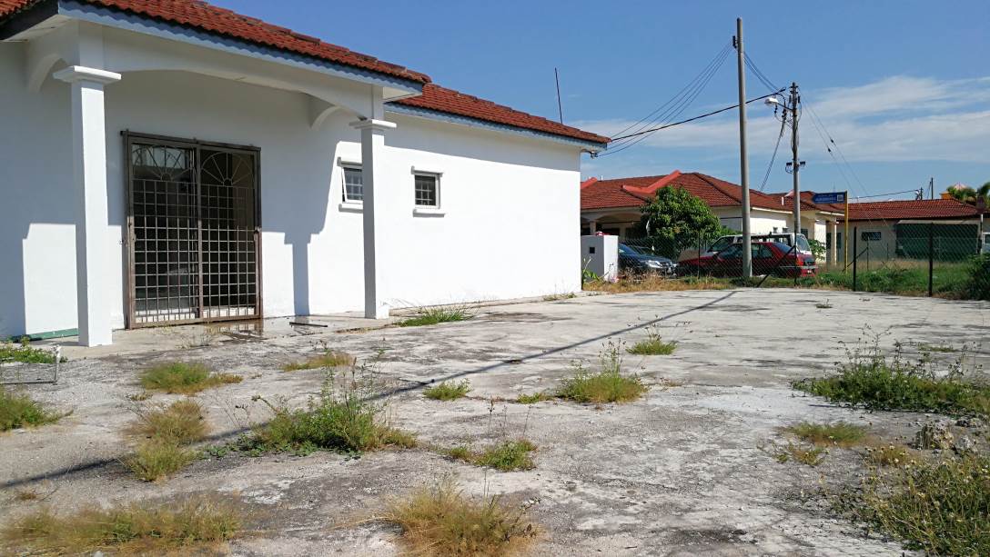 Single Sty Corner House Taman Bendehara Kuala Sela - photo 3