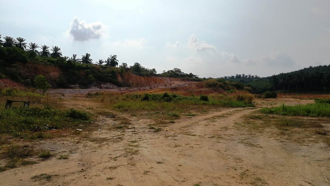 10Acres Freehold Land Zoned Industrial Ijok - photo 7