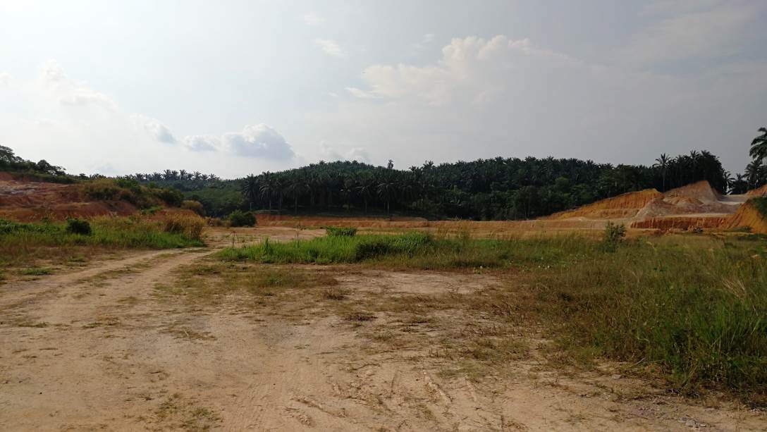 10Acres Freehold Land Zoned Industrial Ijok - photo 8