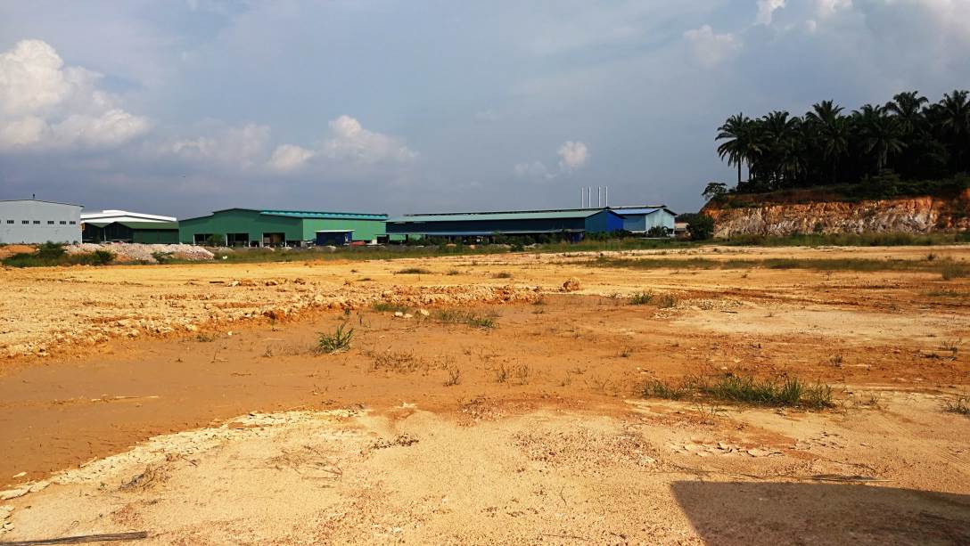 10Acres Freehold Land Zoned Industrial Ijok - photo 9