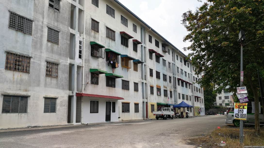 Flat Taman Putra Rawang Pekan Rawang - photo 2