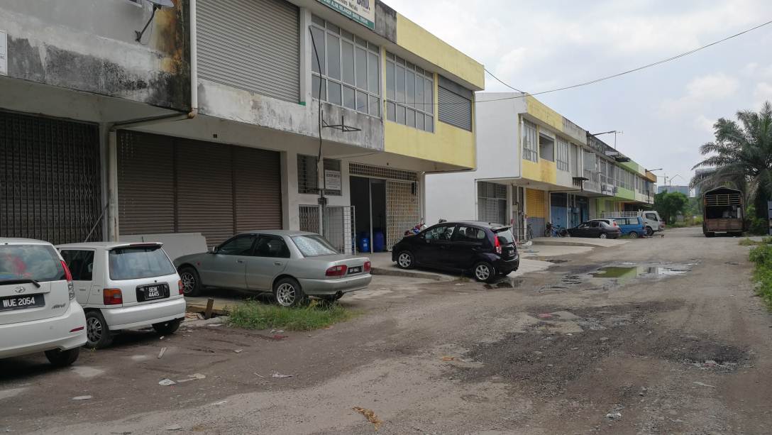 2Sty Link Factory Bukit Kemuning Shah Alam - photo 4