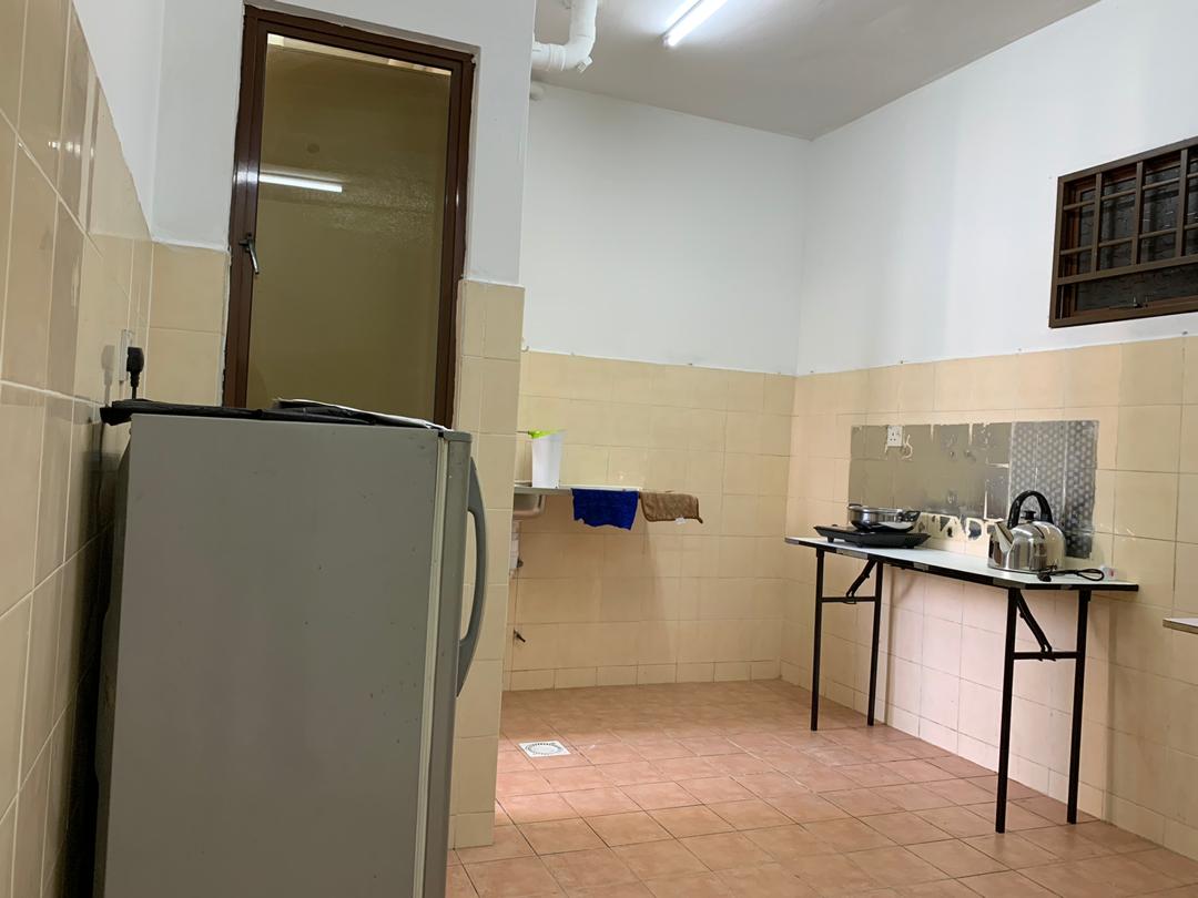 Middle Room Air Cond Palm Spring Kota Damansara PJ - photo 4