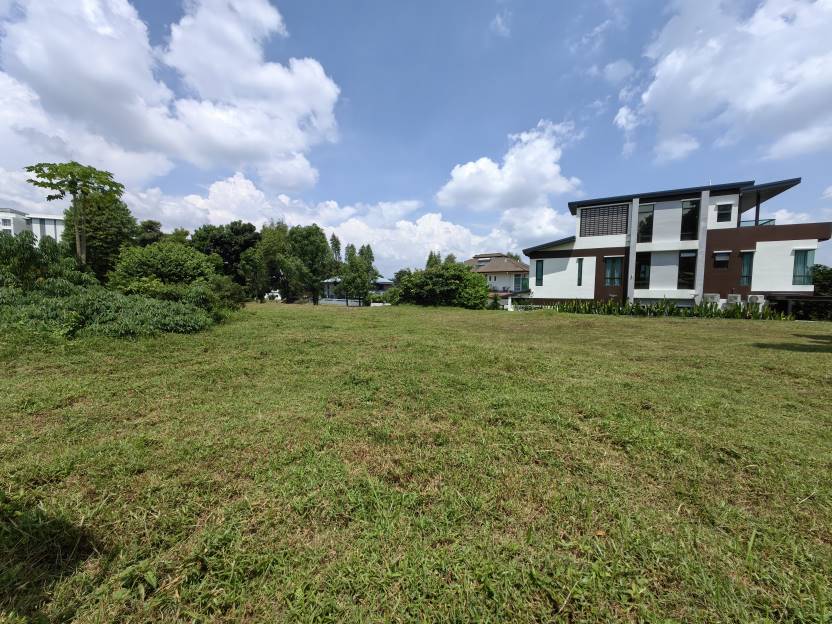 15260sf Corner Bunga ...
