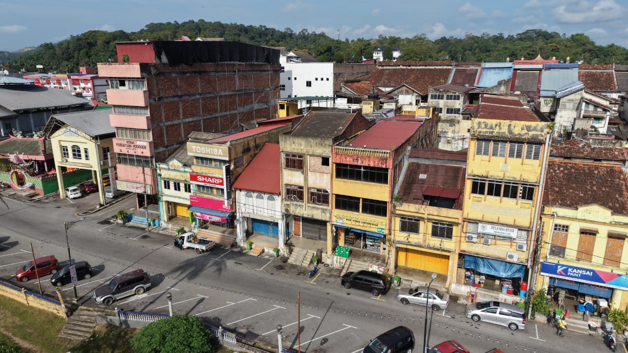 3Sty Freehold Shop Jalan Jelai Kuala Lipis - photo 3