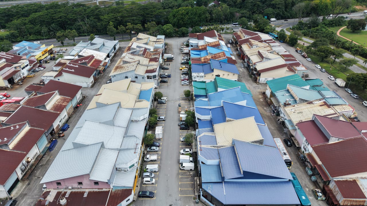 One and HalfTerrace Factory Seri Kembangan Serdang