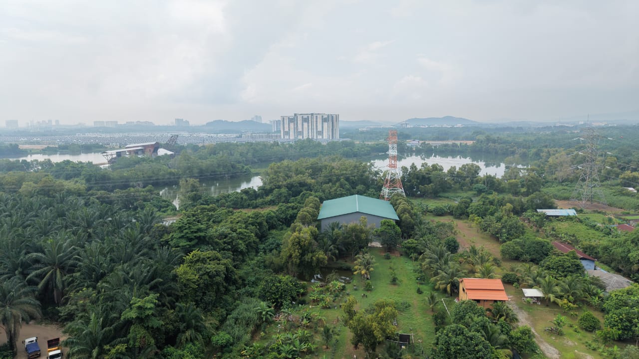 69000sf Land with 12000sf Warehouse Dengkil - photo 6