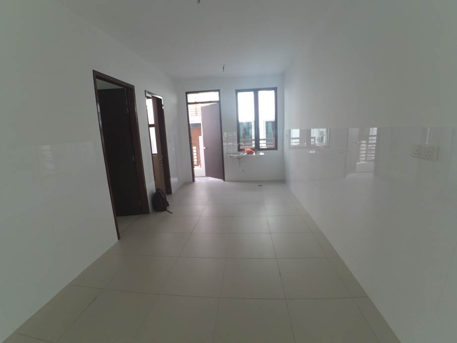 2 Sty IRAMA 2 Bandar Kinrara 8 Golf Club - photo 4