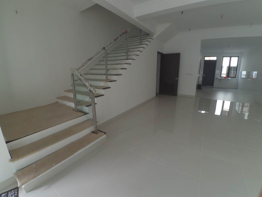 2 Sty IRAMA 2 Bandar Kinrara 8 Golf Club - photo 6