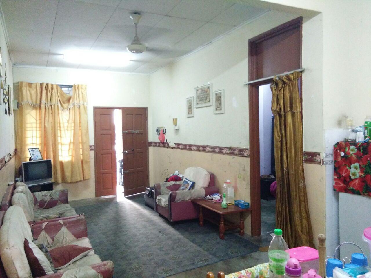 Teres Setingkat Taman Semenyih Indah exit LEKAS