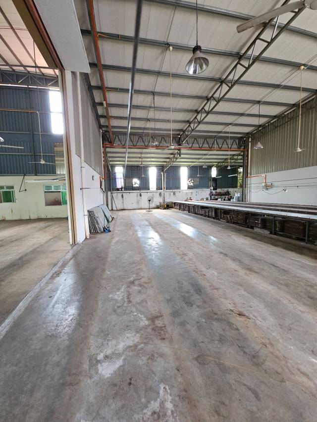I514 Permatang Tinggi Light Industry Factory Wareh