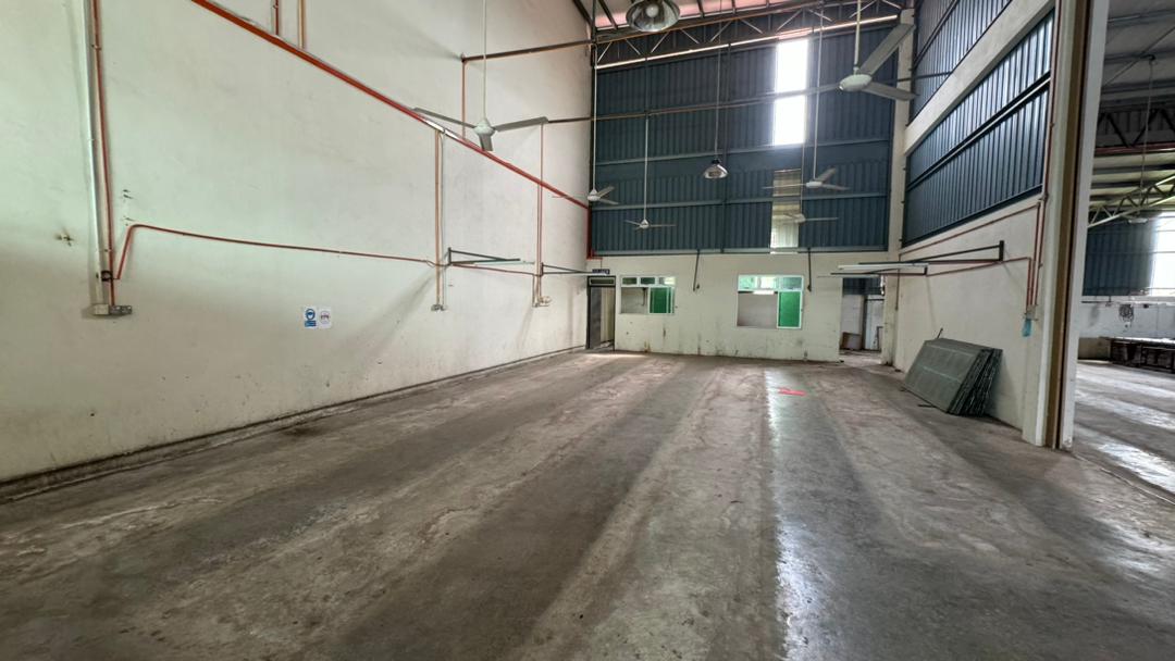 I514 Permatang Tinggi Light Industry Factory Wareh - photo 3