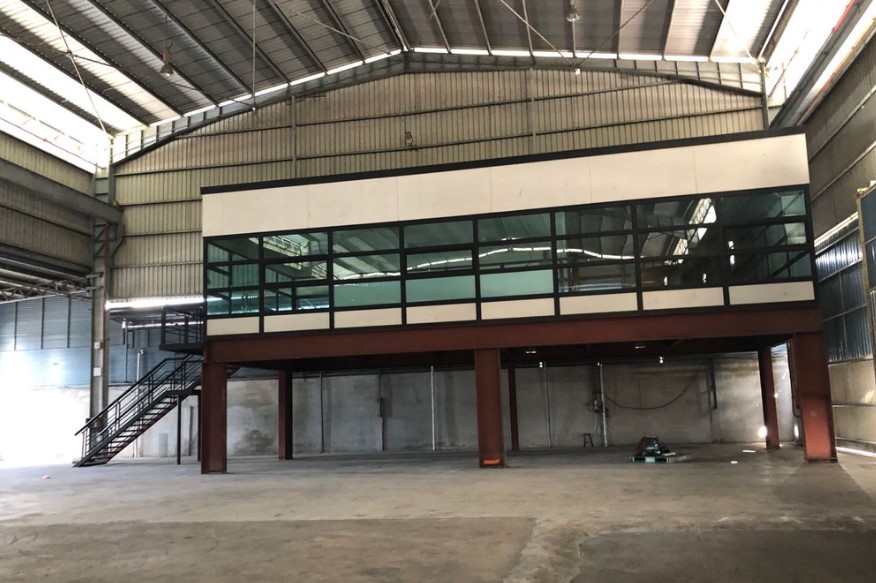 I86 Mak Mandin Factory Warehouse 46000sqft Butterw - photo 4