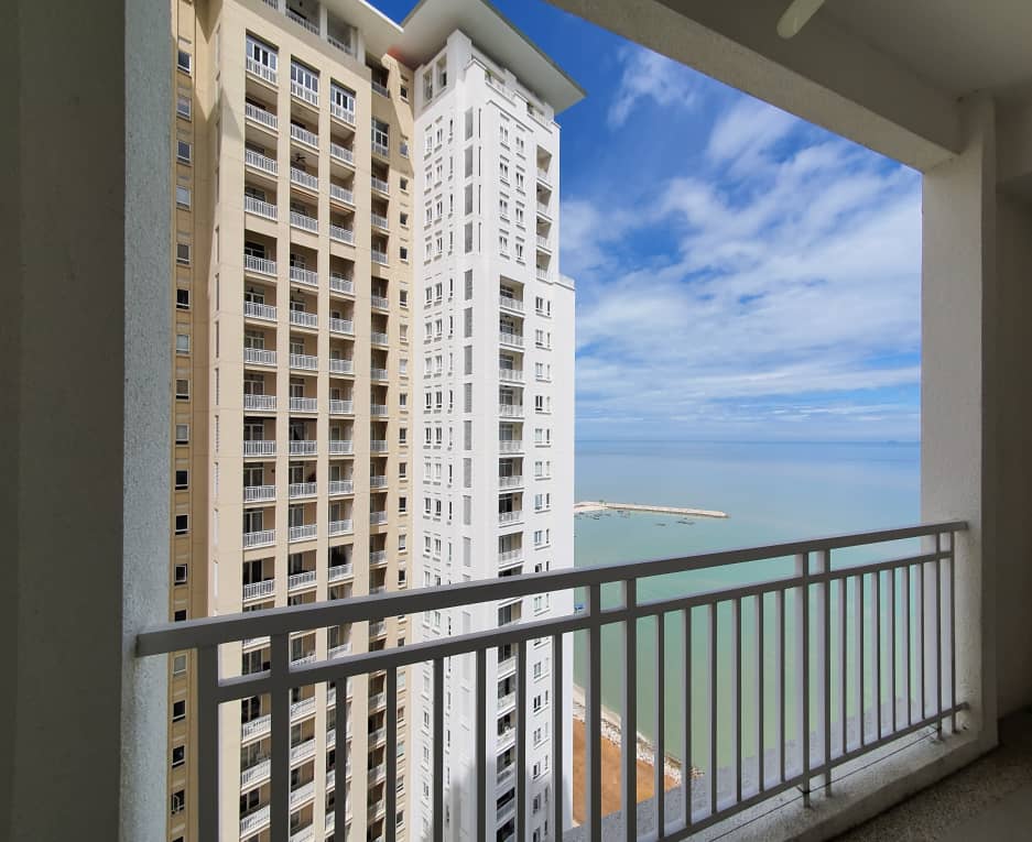 Quayside Seafront Resort Condominiums - photo 4
