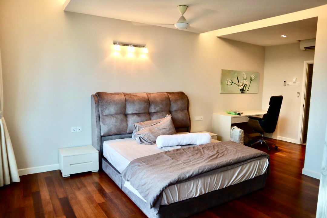 Platino Luxury Condominium - photo 3