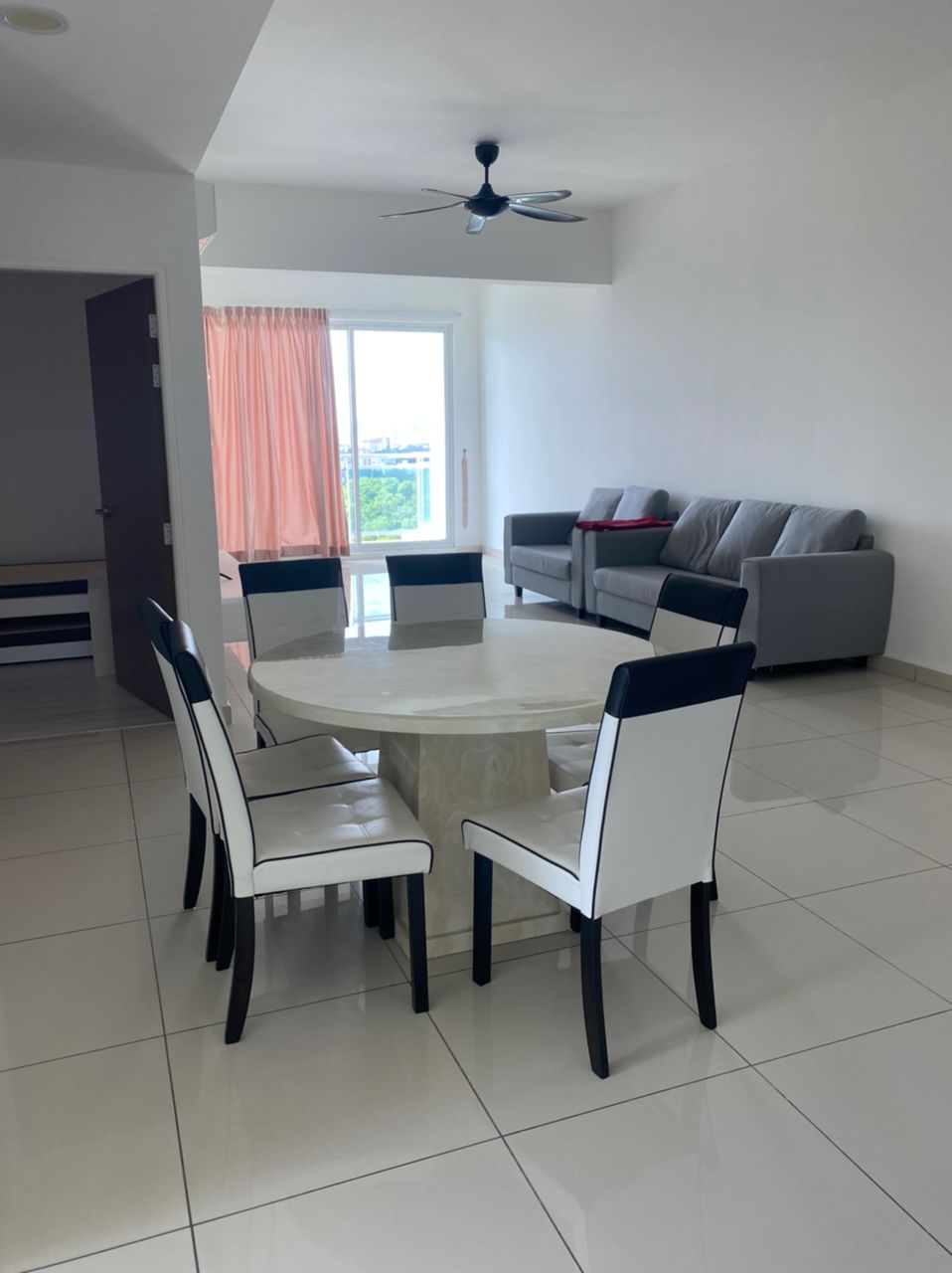 Skyridge Garden Tanj ...