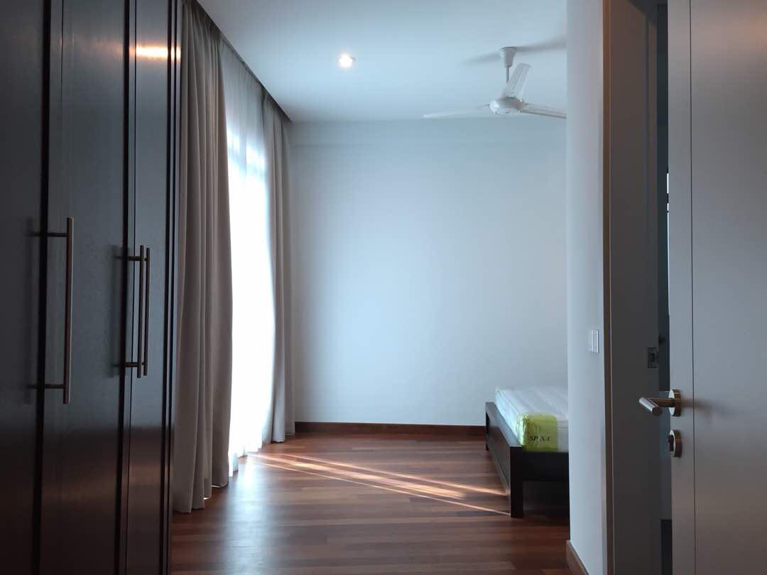 The LIGHT COLLECTION II - photo 3