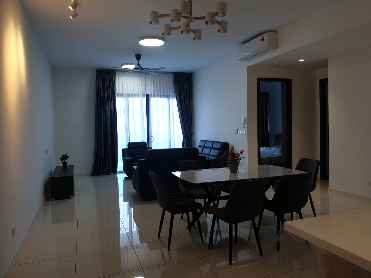 Queens Residences Qu ...