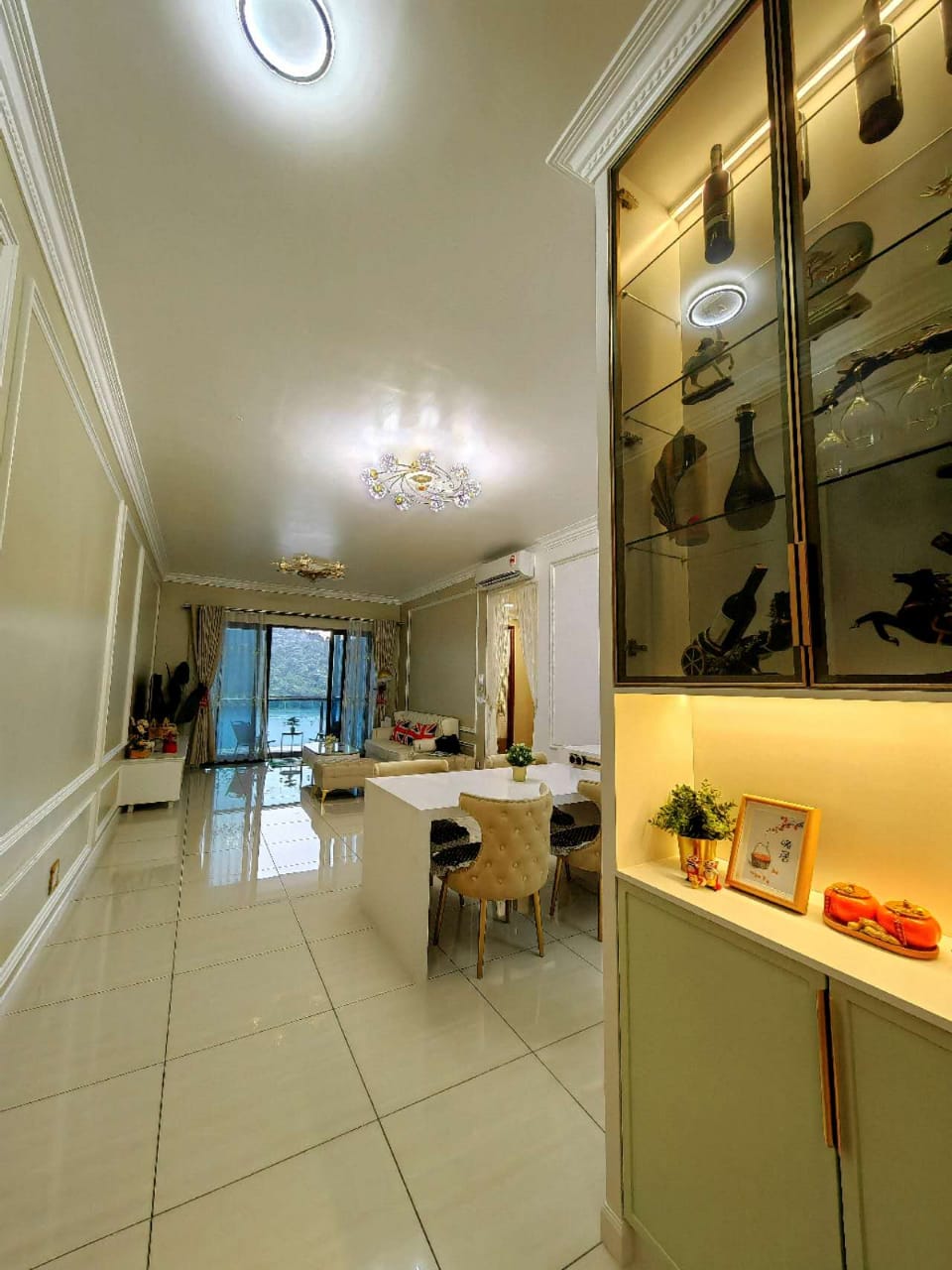 Queens Residences Qu ...