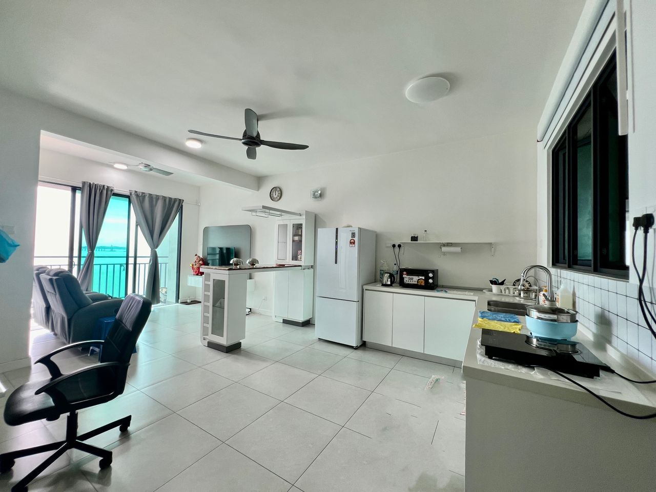 3 Residence ...